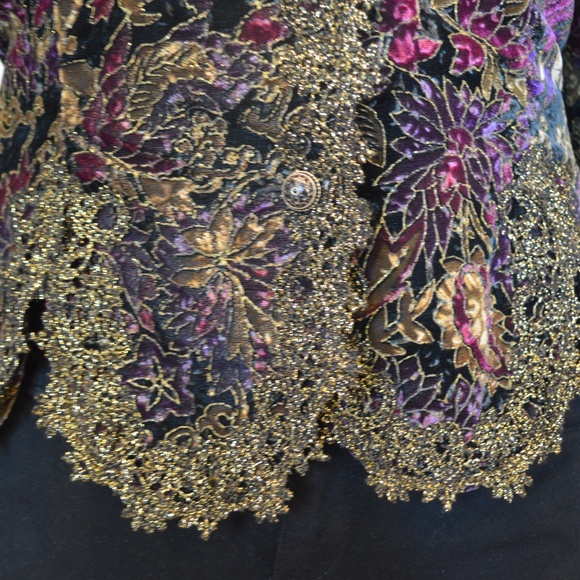 Elegant Vintage Evening Jacket - Picture 5 of 6